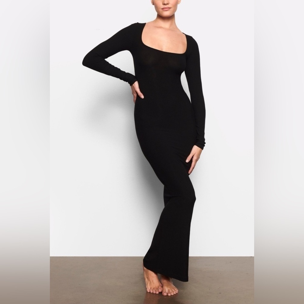 SKIMS SOFT LOUNGE LONG SLEEVE DRESS BLACK Onyx M NWT NEW